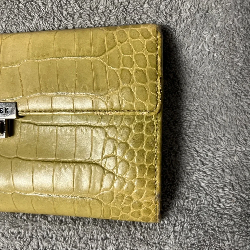 Lauren Ralph Lauren croc embossed wallet green yellow with insert